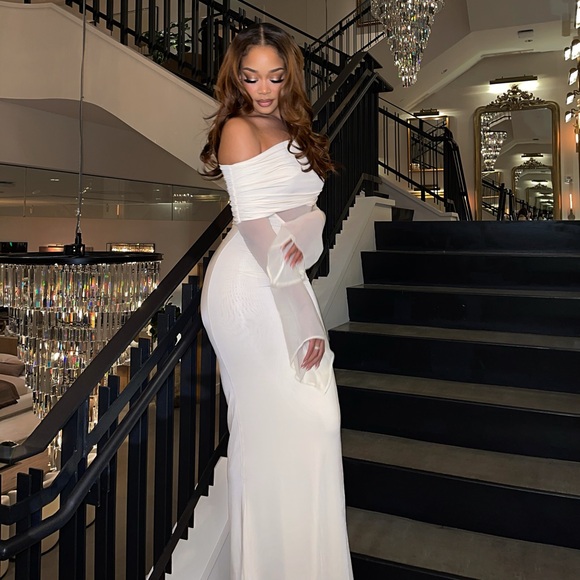 Meshki Ivory Long Sleeve Dress - Picture 5 of 6